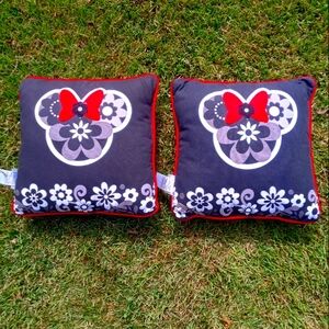 Pair Disney Parks Minnie Mouse Black & Red Floral Square Throw Pillow 13" x 13"